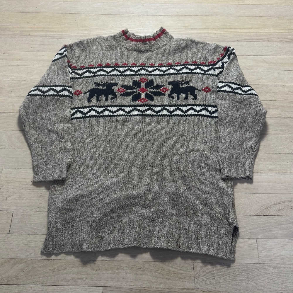Vintage 1990s Eddie Bauer Women’s medium gray Heather Moose Snowflake sweater